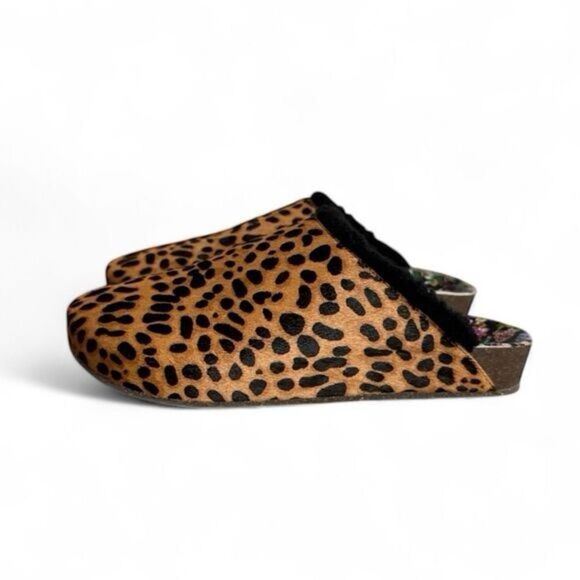 Johnny Was Cheetah Mule - Picture 9 of 16